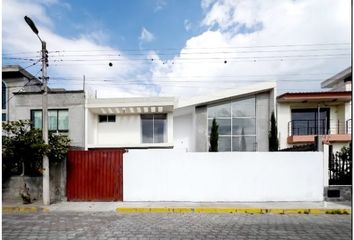 Casa en  Calderón, Quito