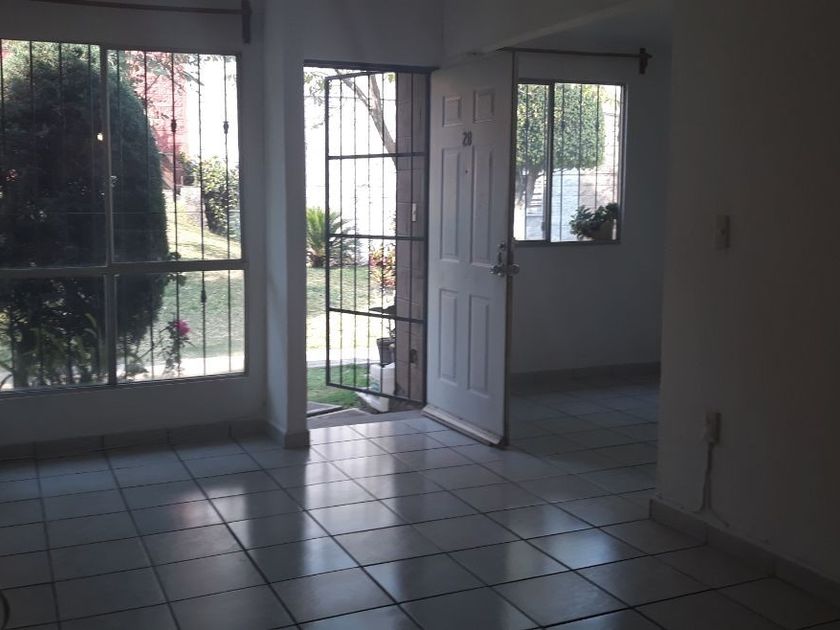 renta Casa en Pueblo Santa María Ahuacatitlán, Cuernavaca, Morelos  (VEM-729-Cp-R)