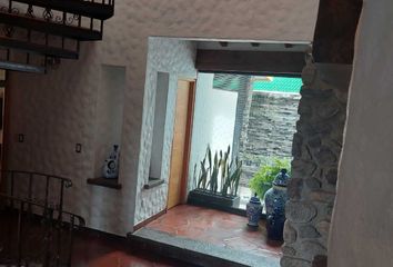 Casa en fraccionamiento en  Calle Paseo De Los Tabachines 39-49, Fraccionamiento Los Tabachines, Cuernavaca, Morelos, 62498, Mex
