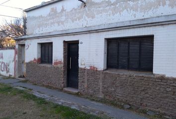 Casa en  Centro De Formacion Profesional N 404, Deán Funes 280, General Daniel Cerri, Bahía Blanca, B8105, Buenos Aires, Arg