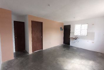 Casa en fraccionamiento en  Sándalo, Fraccionamiento Framboyanes, Cadereyta Jiménez, Nuevo León, 67485, Mex