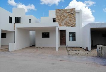 Casa en fraccionamiento en  Calle 12, Conkal, Yucatán, 97345, Mex