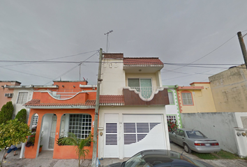 Casa en  Calle Paseo De Las Barras, Fraccionamiento Laguna Real, Veracruz, Veracruz De Ignacio De La Llave, 91790, Mex