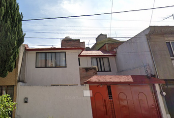 Casa en  Rancho La Mora, Toluca