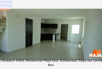 Casa en fraccionamiento en  Calle Playa Varadero 936, Fraccionamiento Playa Azul, Solidaridad, Quintana Roo, 77724, Mex