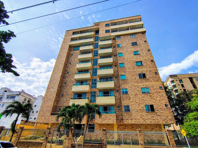 Apartamento en arriendo Altamira, Localidad Río-mar