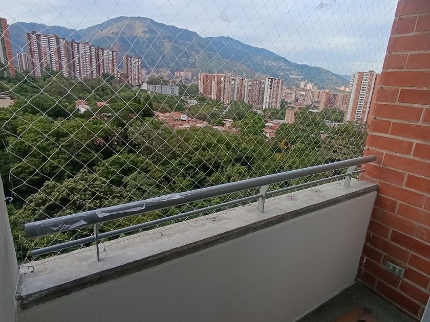 Apartment for rent in Bello