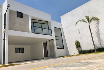 Casa en  Santa Ana Tlapaltitlán, Toluca