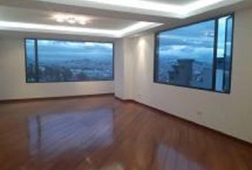 Departamento en  Rgm4+jg4, Quito 170105, Ecuador