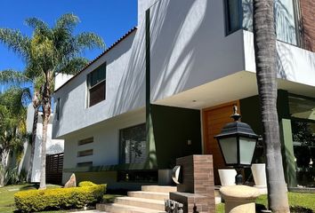 Casa en  Paseo San Arturo Sur 705, Valle Real, Zapopan, Jalisco, 45019, Mex