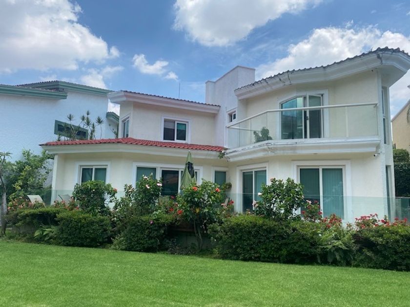 venta Casa en Lomas Del Valle, Zapopan, Zapopan, Jalisco (455788--393)-  