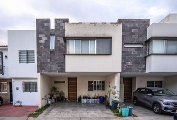 Casa en condominio en  Girasoles Acueducto, Zapopan, Jalisco