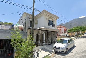 Casa en  Calle Cañón De La Mielera 343, Lomas De Santa Catarina, Santa Catarina, Nuevo León, 66359, Mex