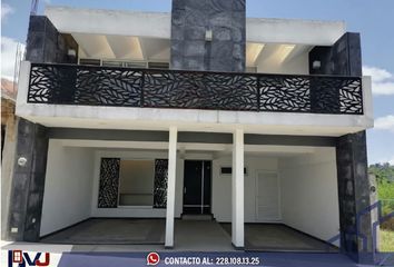 Casa en fraccionamiento en  Privada El Alto, Unidad Hab 22 De Septiembre, Coatepec, Veracruz De Ignacio De La Llave, 91549, Mex