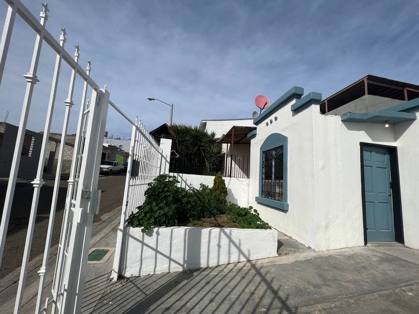 renta Casa en Villa Fontana I, Tijuana (478883--389)