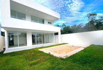 Casa en condominio en  Calle 18 87c, Chablekal, Mérida, Yucatán, 97302, Mex