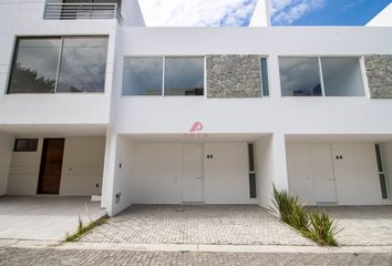 Casa en condominio en  Calle Javier Mina, Santa Ana Tepetitlán, Zapopan, Jalisco, 45230, Mex