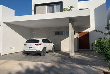 Casa en condominio en  Calle 18 108-108, Cholul, Mérida, Yucatán, 97305, Mex