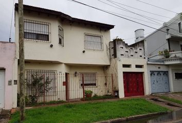 Casa en  Villa Luzuriaga, La Matanza