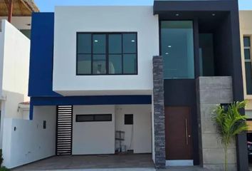 Casa en  Lomas Residencial, Alvarado, Veracruz