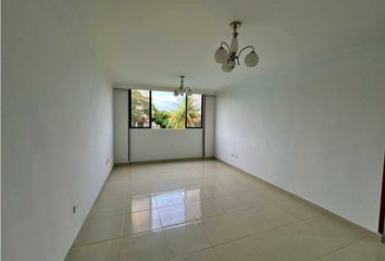 Apartment for rent in Departamental, Cali