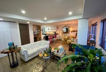 Apartamento en  Santa Barbara Norte, Bogotá