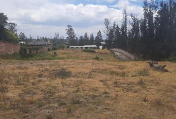 Terreno Comercial en  Yaruquí, Quito