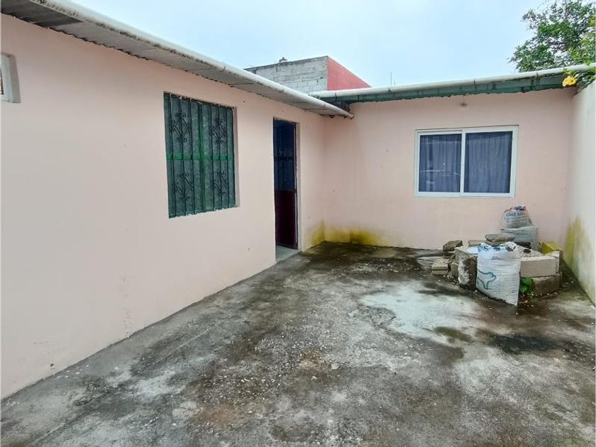 venta Casa en Fortín de las Flores Centro, Fortín (MX22-NI7026)