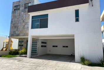 Casa en condominio en  Avenida Estado De México 3400, Lázaro Cárdenas, Metepec, México, 52148, Mex