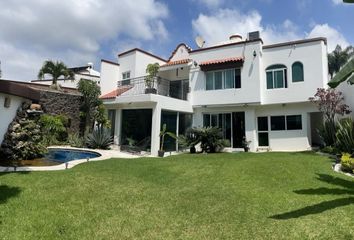Casa en  Jardines De Ahuatepec, Cuernavaca, Morelos