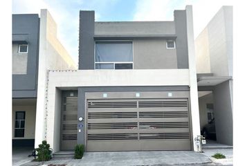 Casa en  Paseo De Cumbres, Monterrey