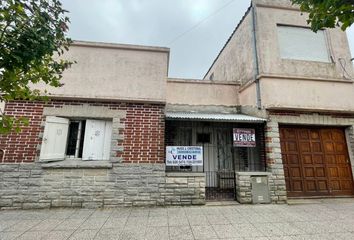 Casa en  Adn, José Hernández 668, B7603 Mar Del Plata, Provincia De Buenos Aires, Argentina