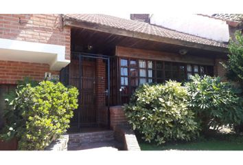 Casa en  Caisamar, Mar Del Plata