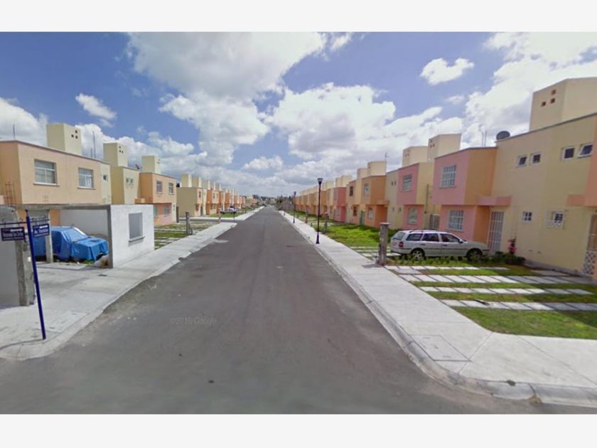 venta Casa en Altos del Cimatario, Municipio de Querétaro (MX23-OD9037)-  