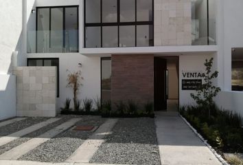 Casa en  Fraccionamiento Cumbres Del Lago, Municipio De Querétaro