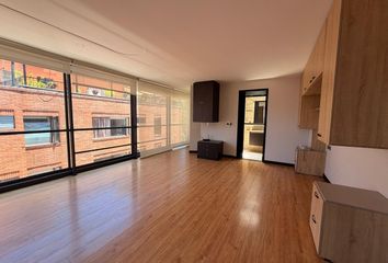 Apartment for rent in Santa Barbara Norte, Bogotá