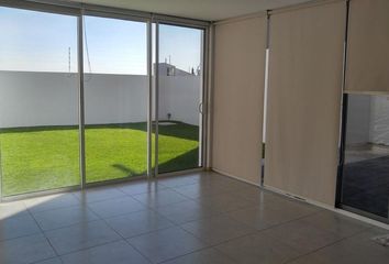 Casa en fraccionamiento en  Calle Carrillo 234, Fraccionamiento Villas Del Mesón, Querétaro, 76226, Mex