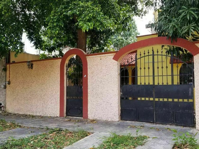 venta Casa en Chetumal Centro, Chetumal, Quintana Roo (EBHL8440s