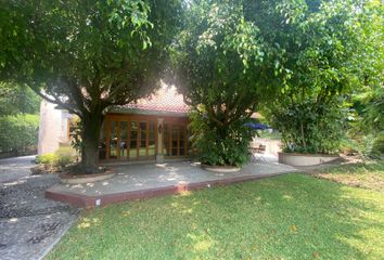 Casa en fraccionamiento en  Privada Los Ciruelos, Los Pinos Jiutepec, Jiutepec, Morelos, 62563, Mex