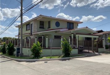 Casa en  Rufina Alfaro, San Miguelito