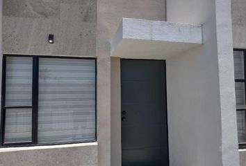 Casa en  Calle De La Tormenta, Miguel De La Madrid Hurtado, Gómez Palacio, Durango, 35015, Mex