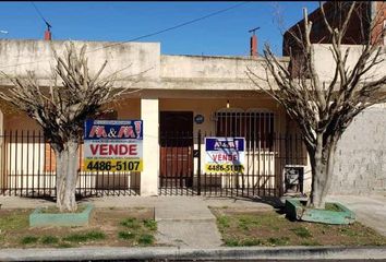 Casa en  Isidro Casanova, La Matanza