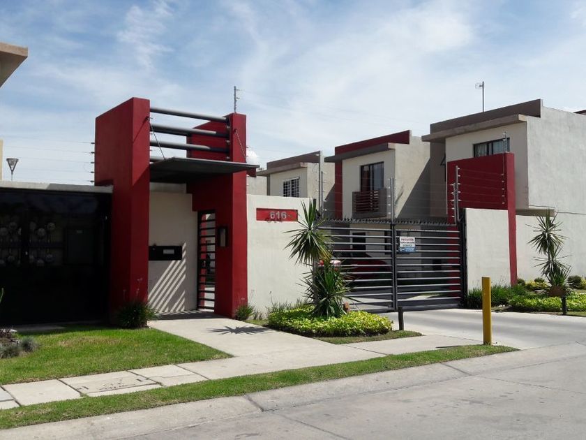 venta Casa en Campo Real, Zapopan, Zapopan, Jalisco (EBDL3567s) icasas.mx