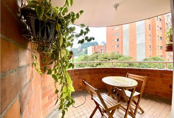 Apartamento en  Castropol, Medellín