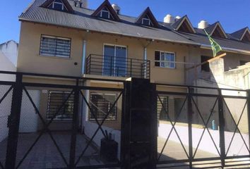 Triplex 4 Ambientes Villa Luzuriaga