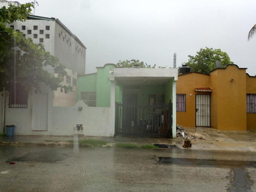 venta Casa en La joya Xamantha, Playa del Carmen (MX20IJ7302) icasas.mx