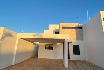 Casa en condominio en  Carretera Conkal - Chicxulub Puerto, Conkal, Yucatán, 97346, Mex