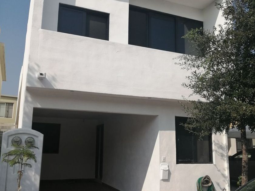 renta Casa en Valle de Lincoln, García, Nuevo León (EBLZ6620r) icasas.mx