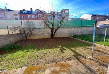 Chalet en  Camponaraya, León Provincia