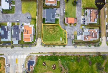 Terreno Comercial en  San Joaquín, Cuenca